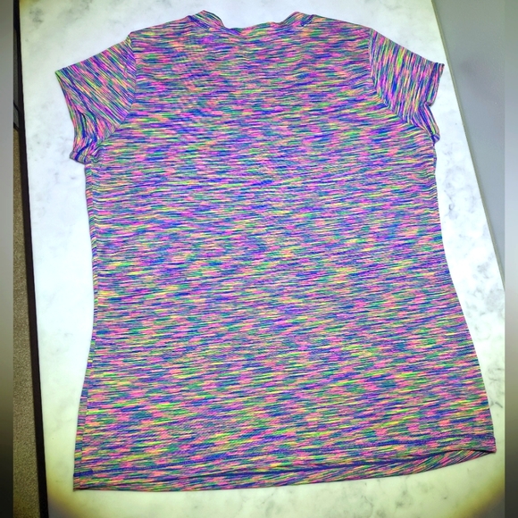 Xersion Multi Color Dri- Fit T-shirt / Quick Dri Top/ Xersion Semi Fitted V-neck - Picture 2 of 6